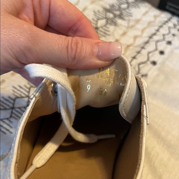 Patina Women's White Leather Sneakers - Picture 4 of 6